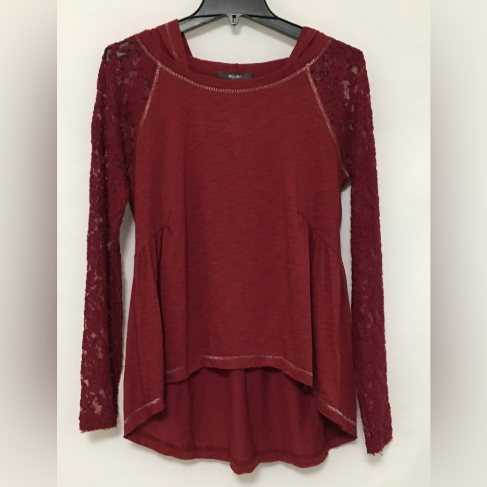 Miss Me Size M Dark Red Burgundy Long Sleeve Laced Hooded Top